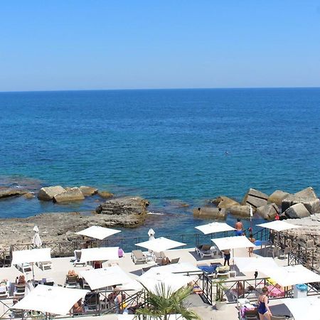 Capobianco Suit سيراكوزا المظهر الخارجي الصورة